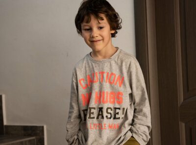 Platon (6) floh mit seiner Familie aus Kyiv, Ukraine